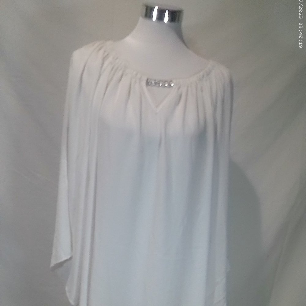 Sami & Jo   Blouse- 2XL 3/4 sleeve with Peek-a-boo arm sleeves